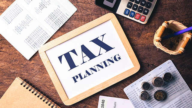Year-end Tax Planning: Guesswork and Defensive Maneuvers for 2021